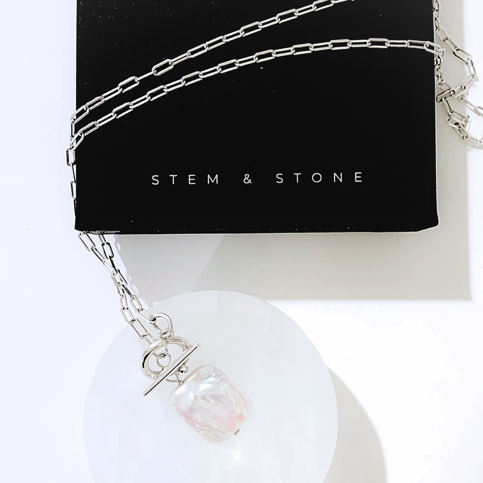 Pearl Toggle Necklace - My Store