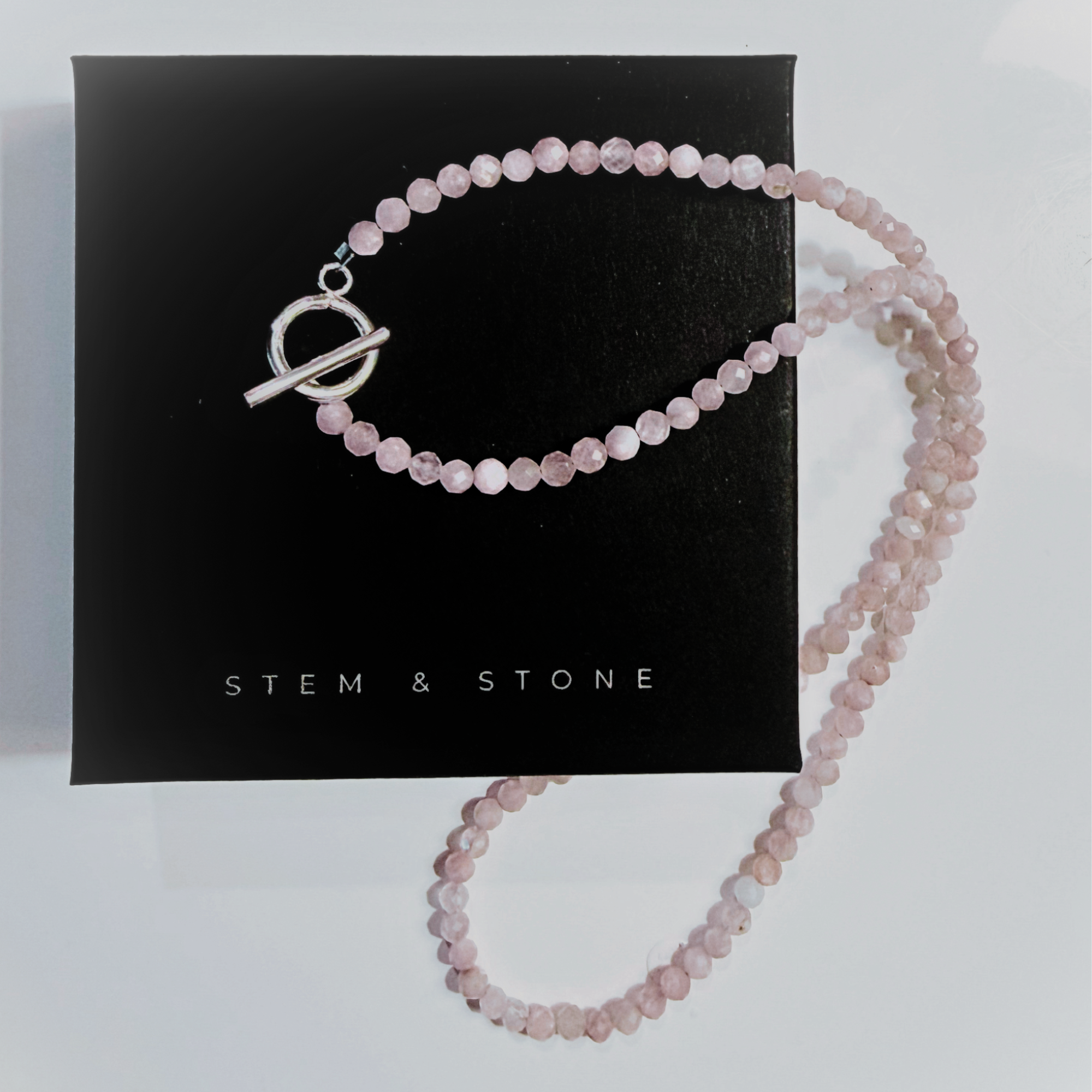 ROSE QUARTZ TOGGLE NECKLACE - My Store